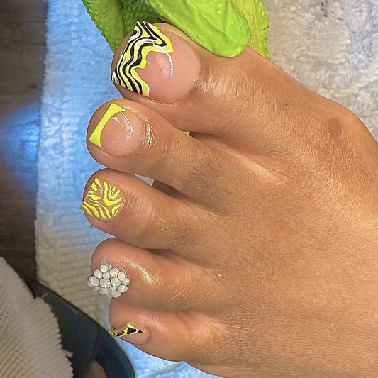 Zebra Personality Animal Yellow Press On Toenails