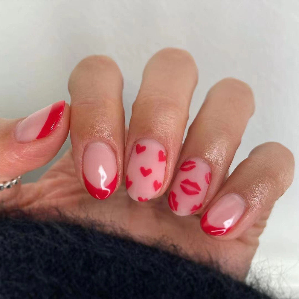 Romantic Affair Short Round Pink Press-On Nails with Red Hearts and Kiss Patterns