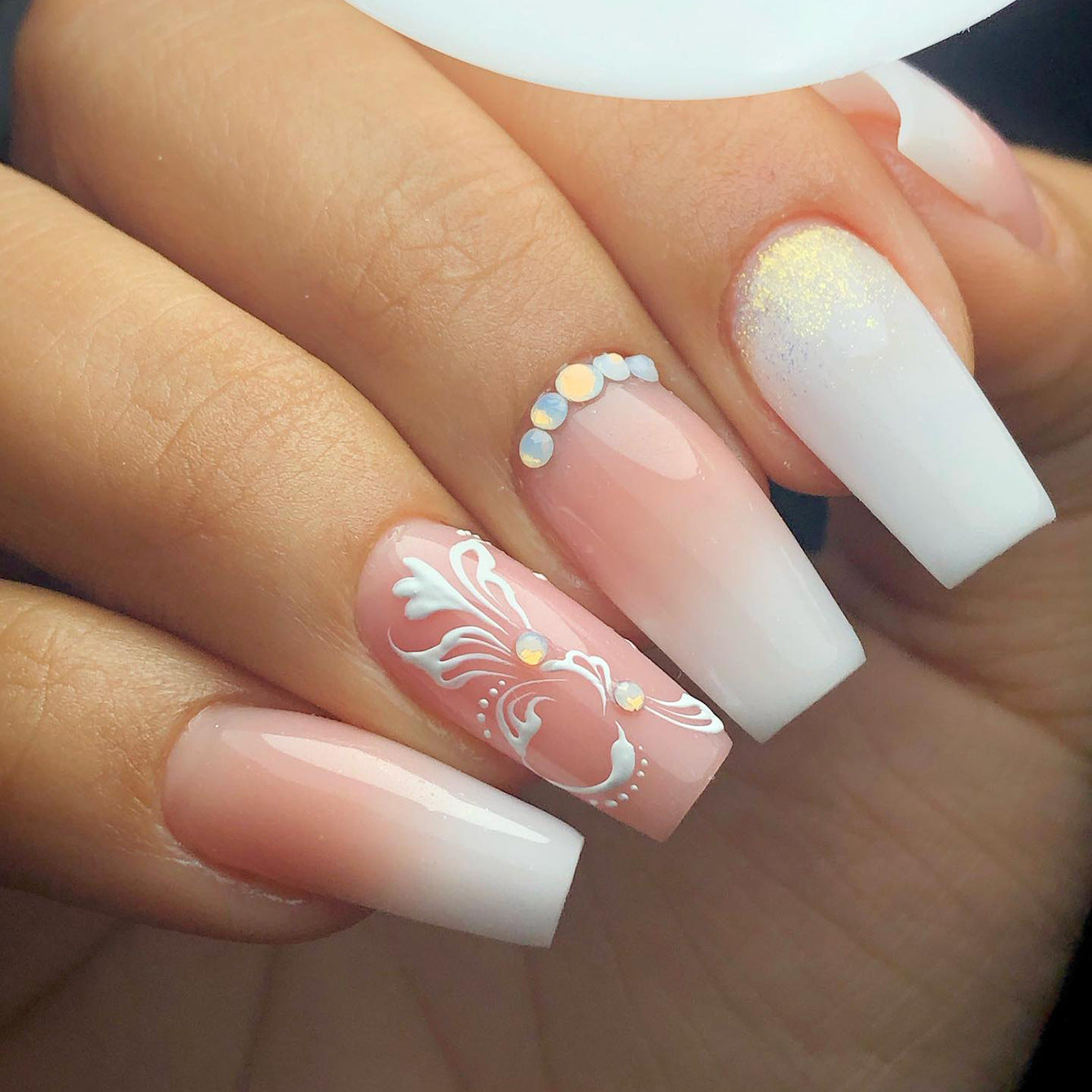 Know It Best Medium Coffin White Everyday Press On Nails