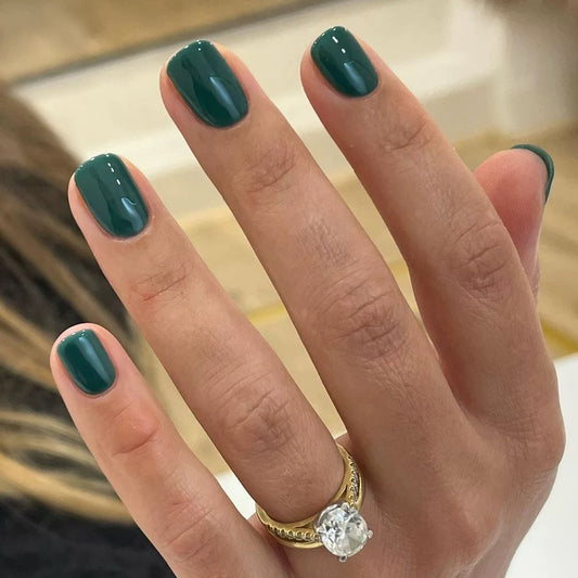 Via Dolce Short Squoval Green Everyday Press On Nails