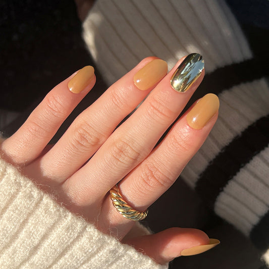 Autumn Gold Medium Round Mustard Press-On Nail Set with Metallic Accent Nail