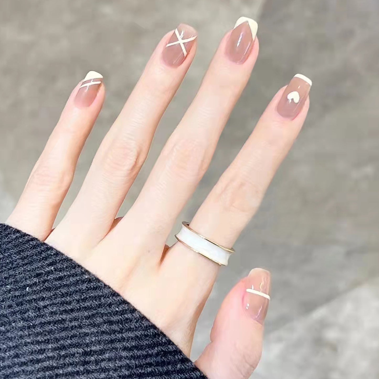 Minimalist Elegance Medium Square Taupe Press-On Nails with Crisp White Line Art
