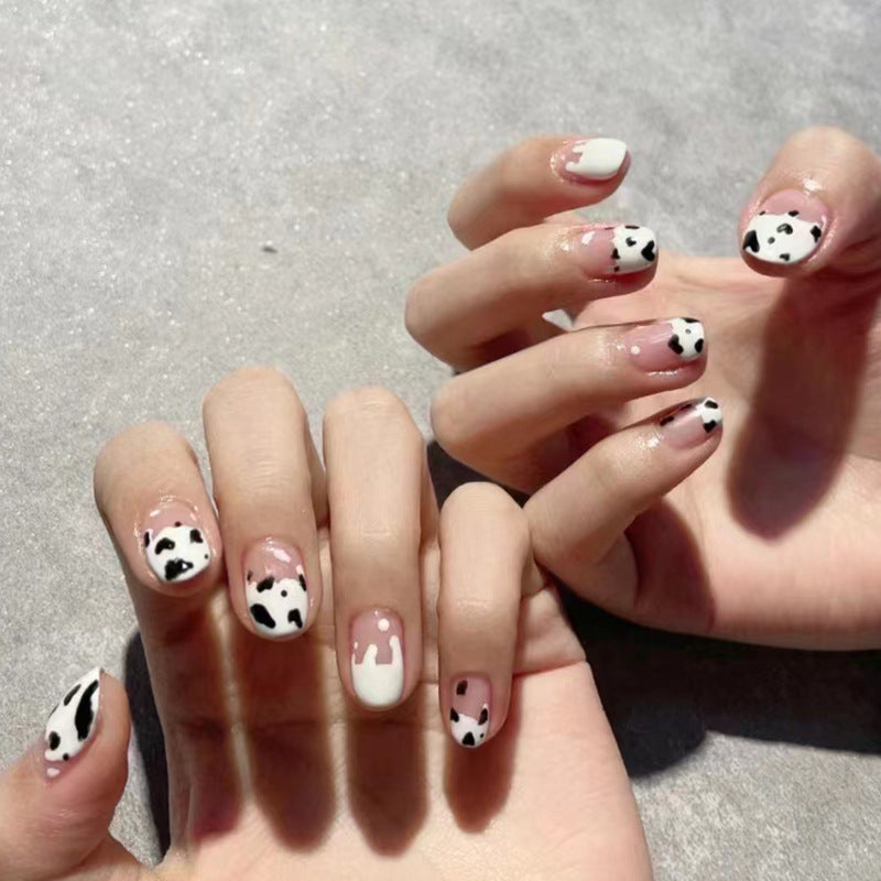 Cowing Around Medium Oval White Animal Pattern Press On Nails
