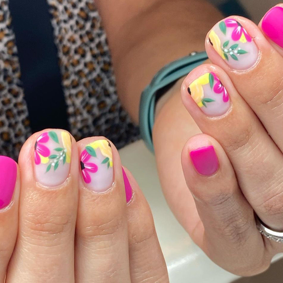 Icing Sugar Flowers Short Squoval Multicolor Spring Press On Nails