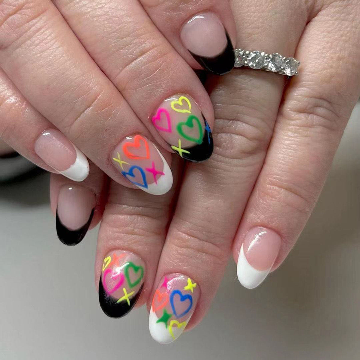 Pop Art Love Short Oval Black and White Press-On Nail Set with Colorful Heart Accents