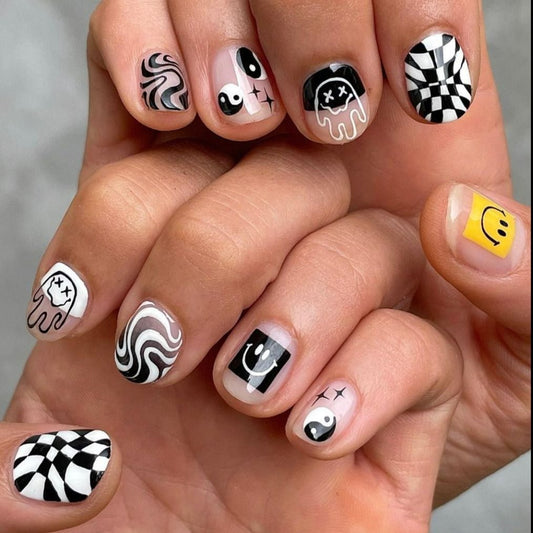 Twisted Checkerboard Short Oval Black Cartoon Press On Nails