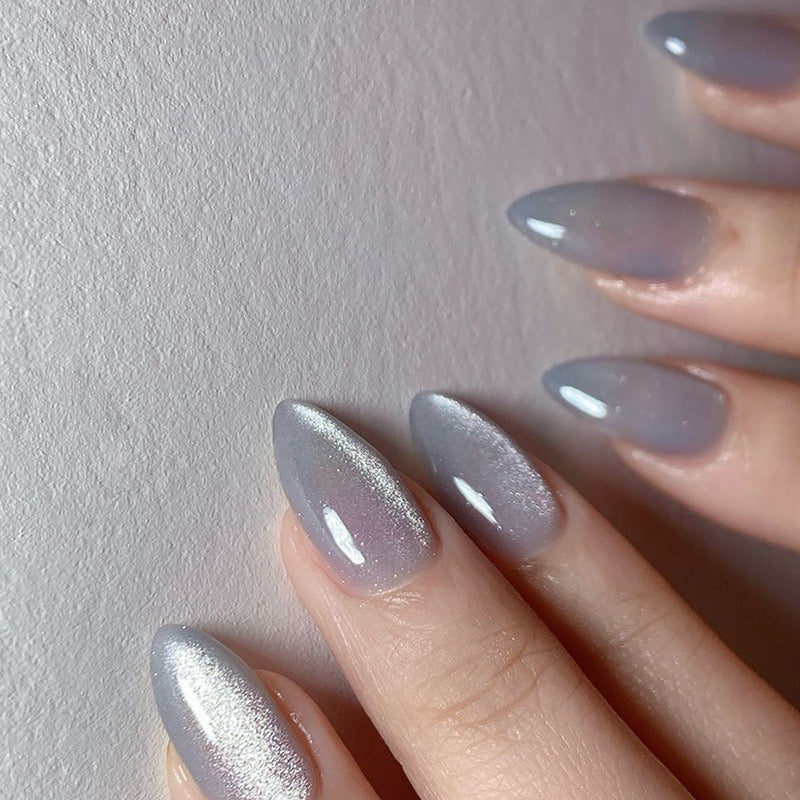 Luminous Medium Almond-Shaped Lavender Press-On Nails with Iridescent Sheen
