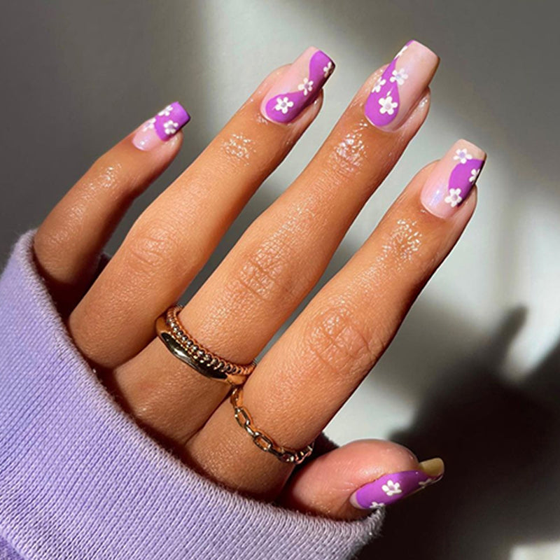 Picking Daisies Medium Square Purple Floral Press On Nails