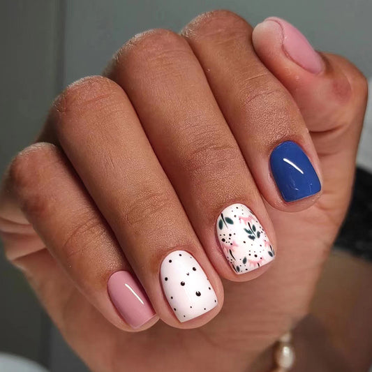 Hanging Out Short Square White Everyday Press On Nails