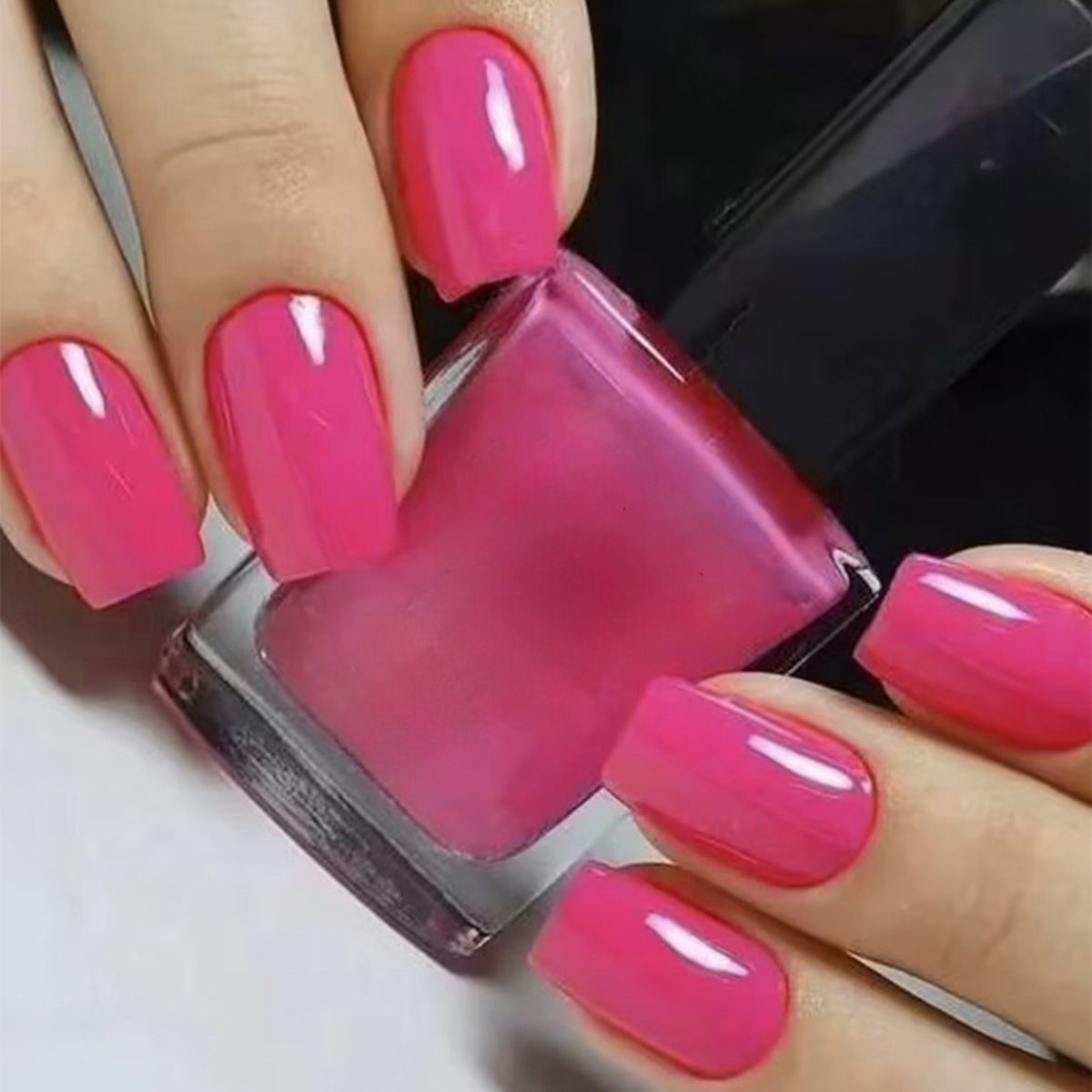 Vibrant Vogue Medium Square Hot Pink Matching Nail Polish Press On Nail Set