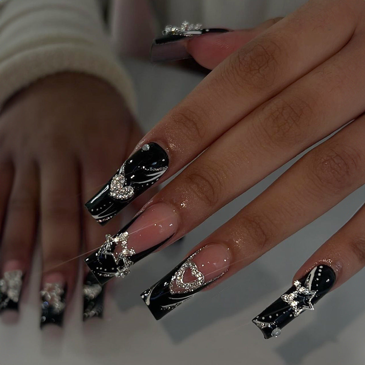 Glamorous Gala Extra-Long Coffin Black and Beige Press-On Nail Set with Rhinestone Accents and Star Designs