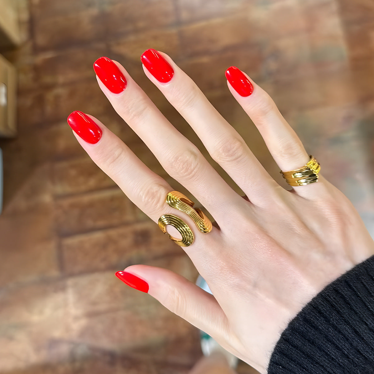 Classic Red Long Squoval Press-On Nail Set in Vibrant High-Gloss Finish