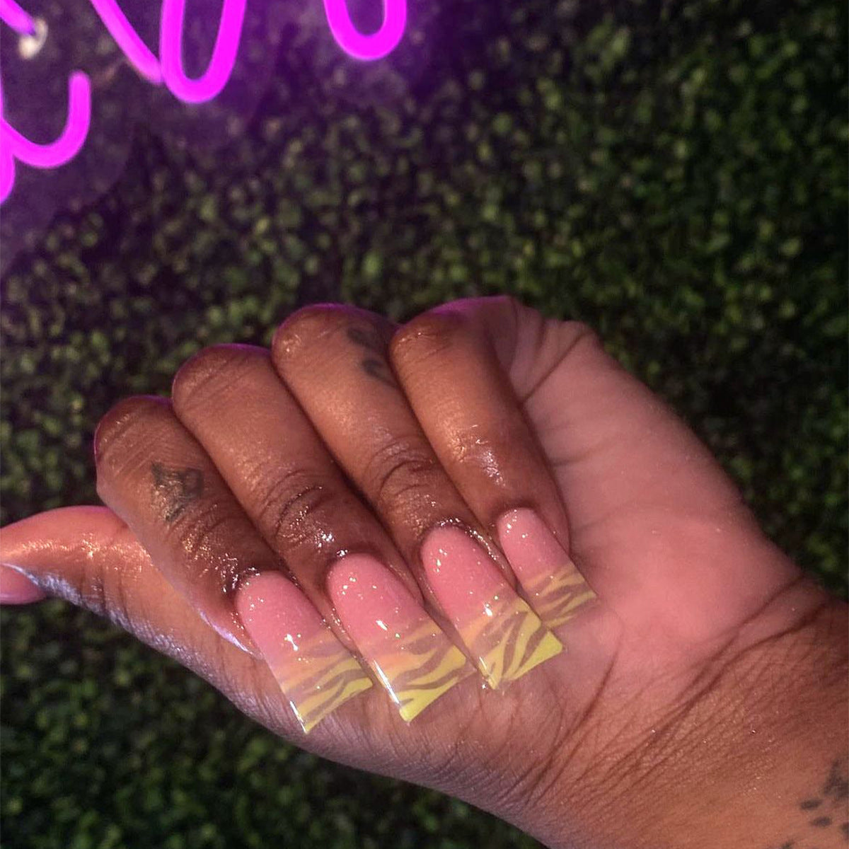 Medium Duck Beige Press On Nails with Yellow Stripe Accent