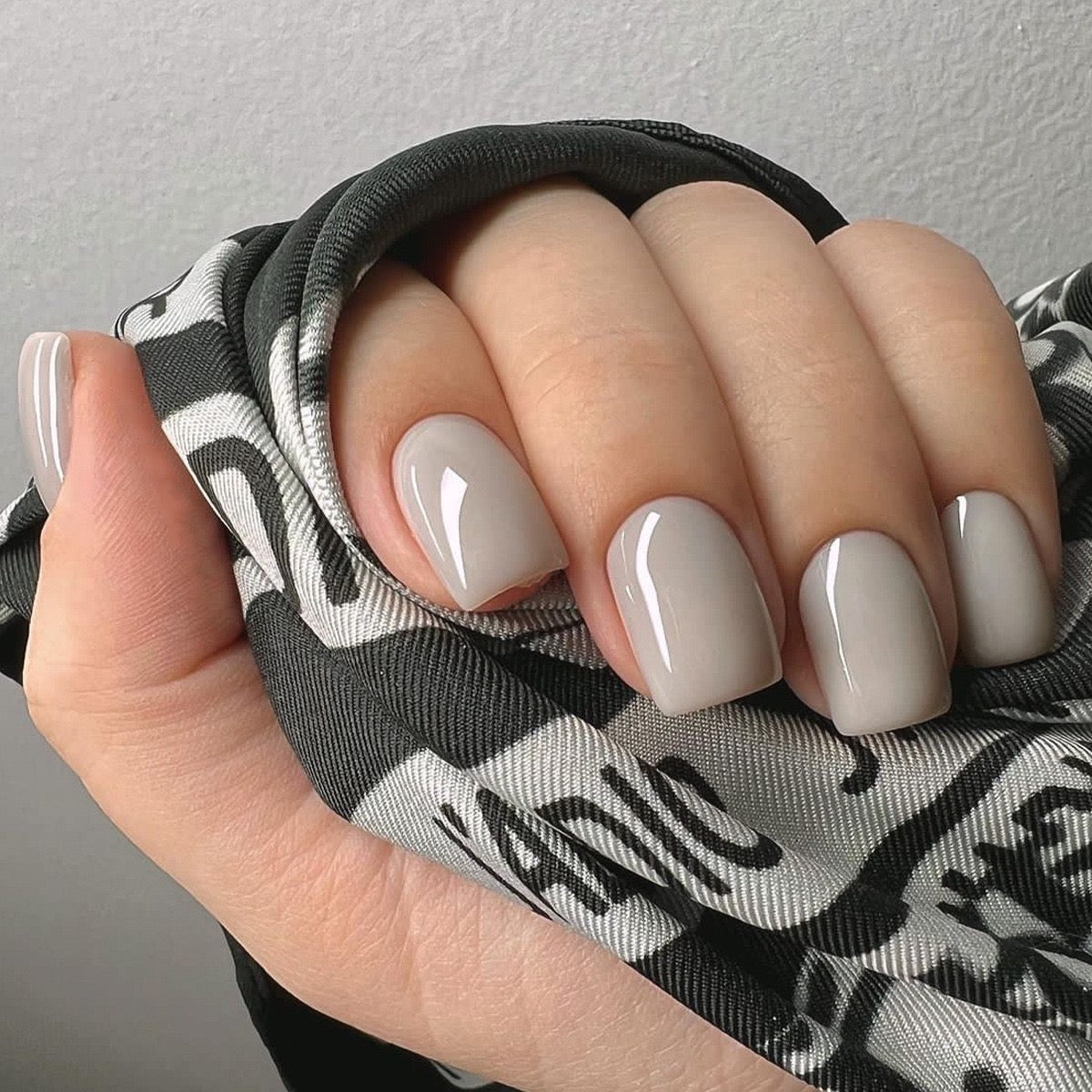 Energetic Short Square Gray Glossy Press On Nails