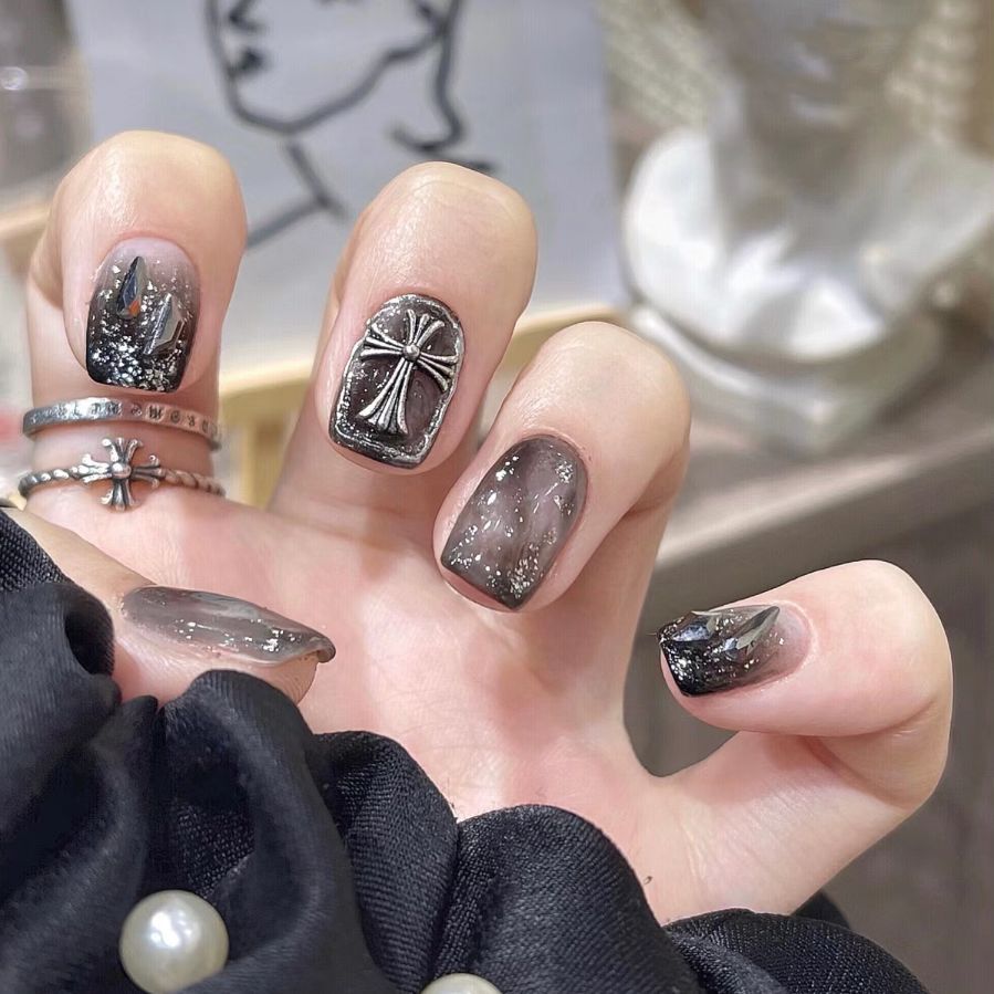 Need To Have Medium Square Gray Bold Press On Nails