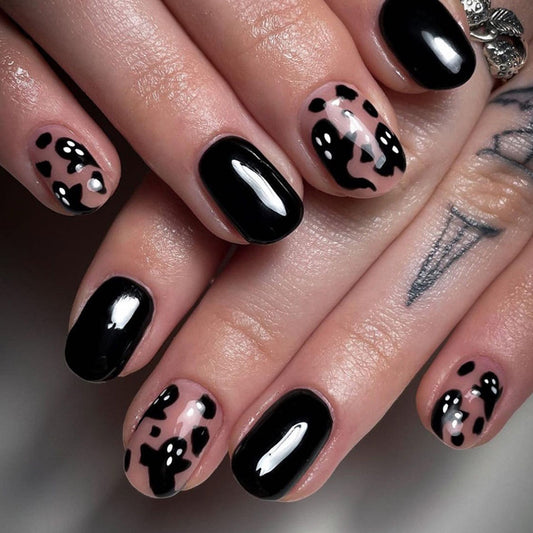 Ghost Watching Medium Squoval Black Halloween Press On Nails